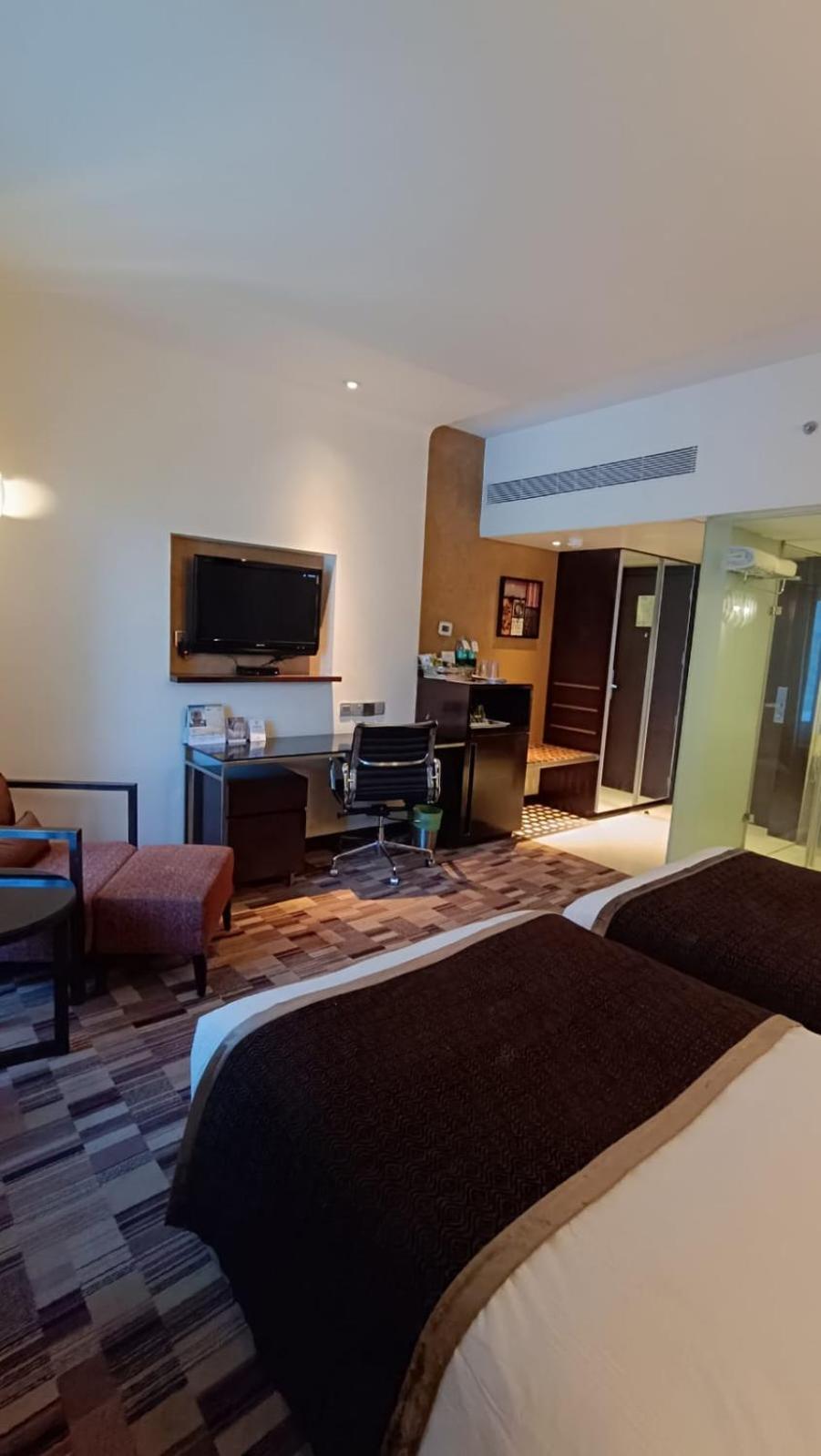Pride Hotel 5*