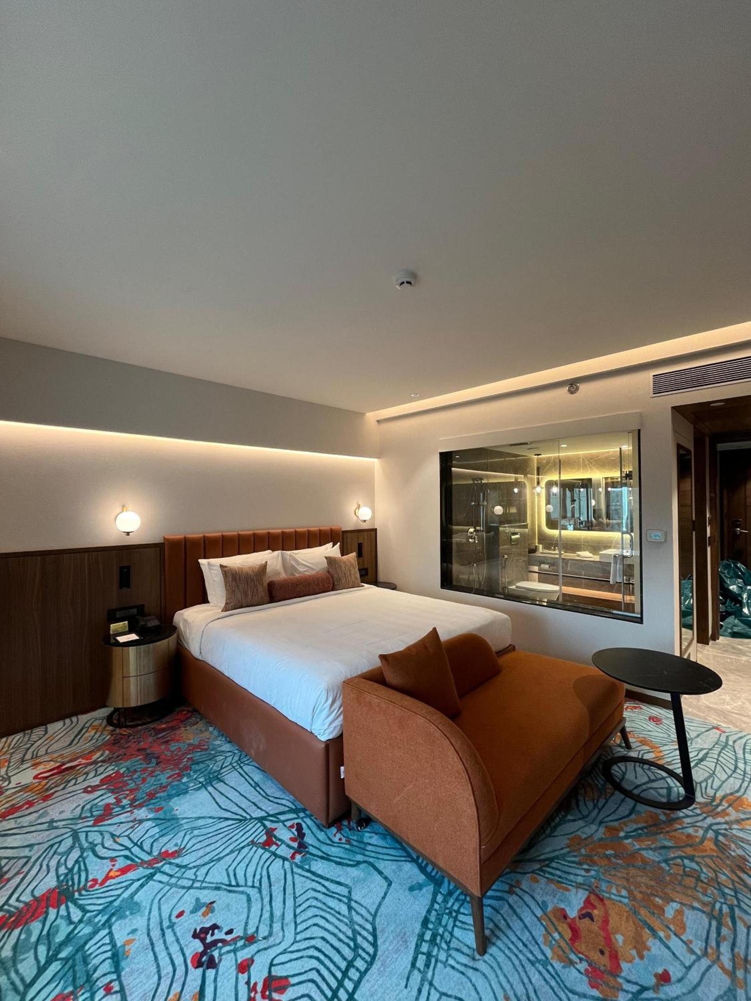 Pride Hotel